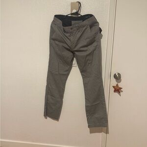 Volcom Men's Gray Straight-Fit Chinos